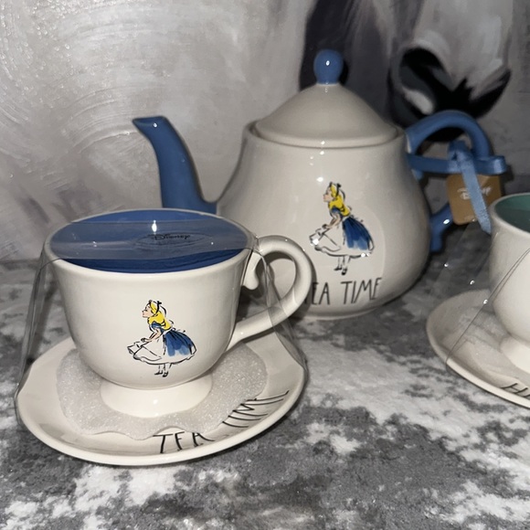 Rae dunn Alice in wonderland tea party set - Picture 3 of 4